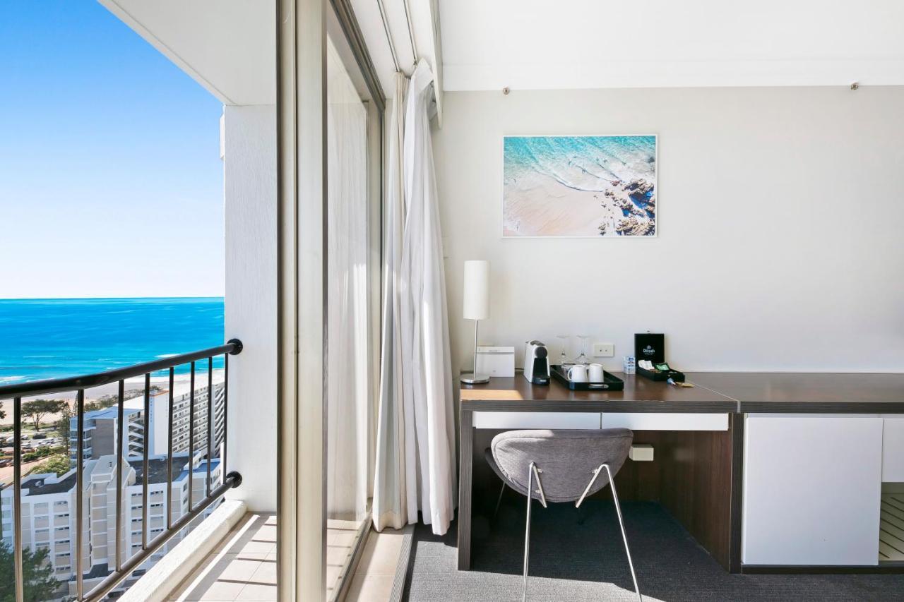 Beachside Studio With Ocean And Views *